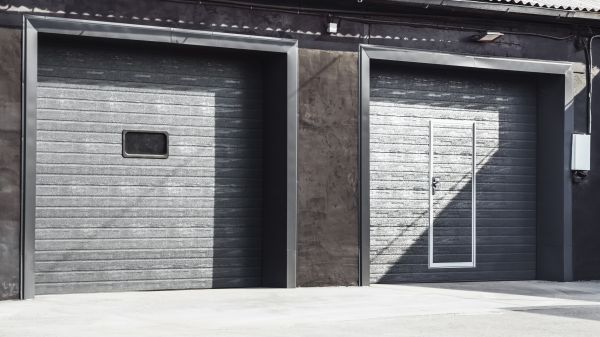 Attached Garage Building