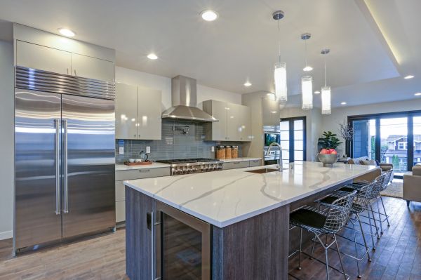 Quartz Counter Installation